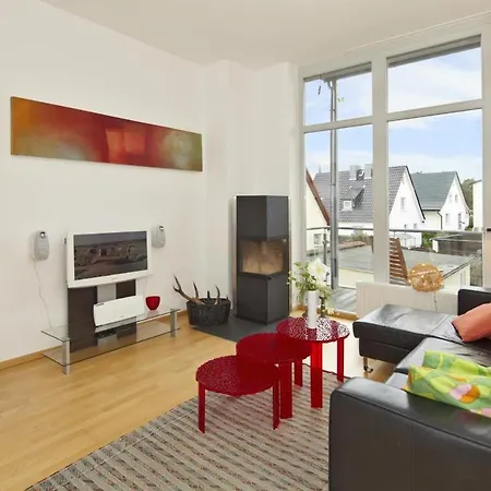 Luxus-fewo Mit 2 Baedern, Kamin, 2 Stellplaetzen アパート *